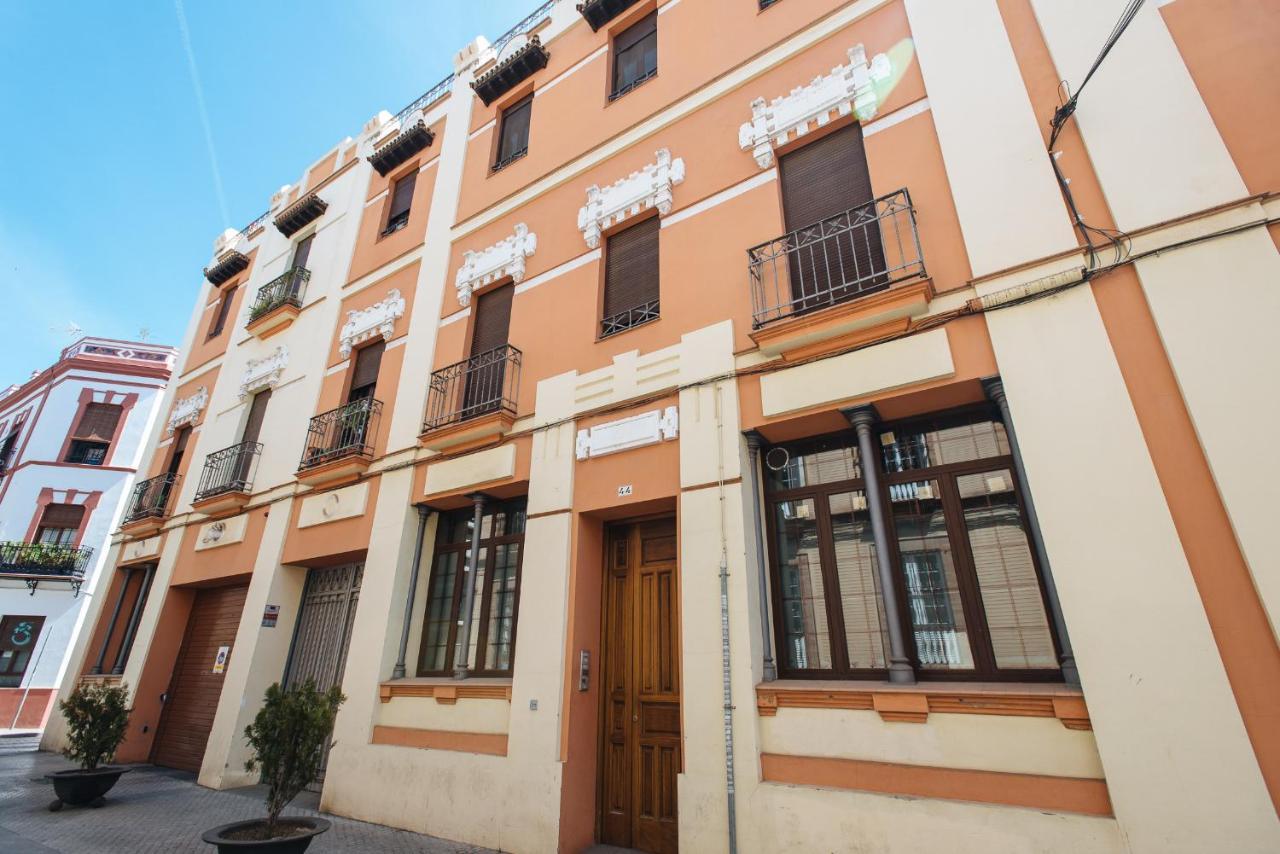 Vut Puerta Real - Free Parking — Photos 1
